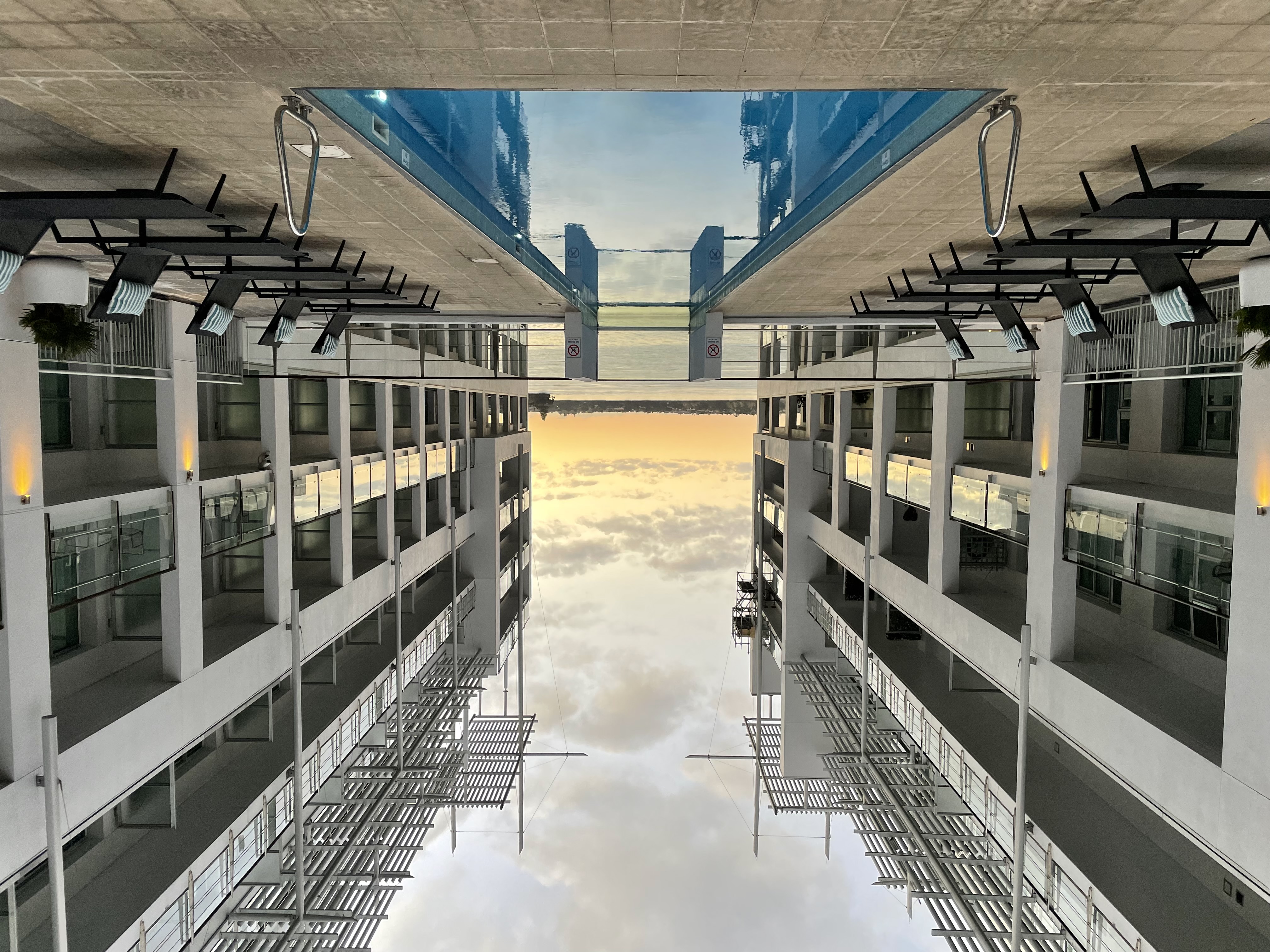 Hilton Auckland Pool