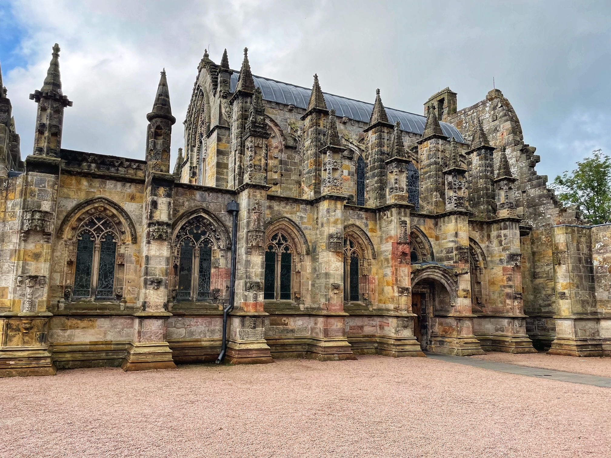 Rosslyn Chapel Sideview