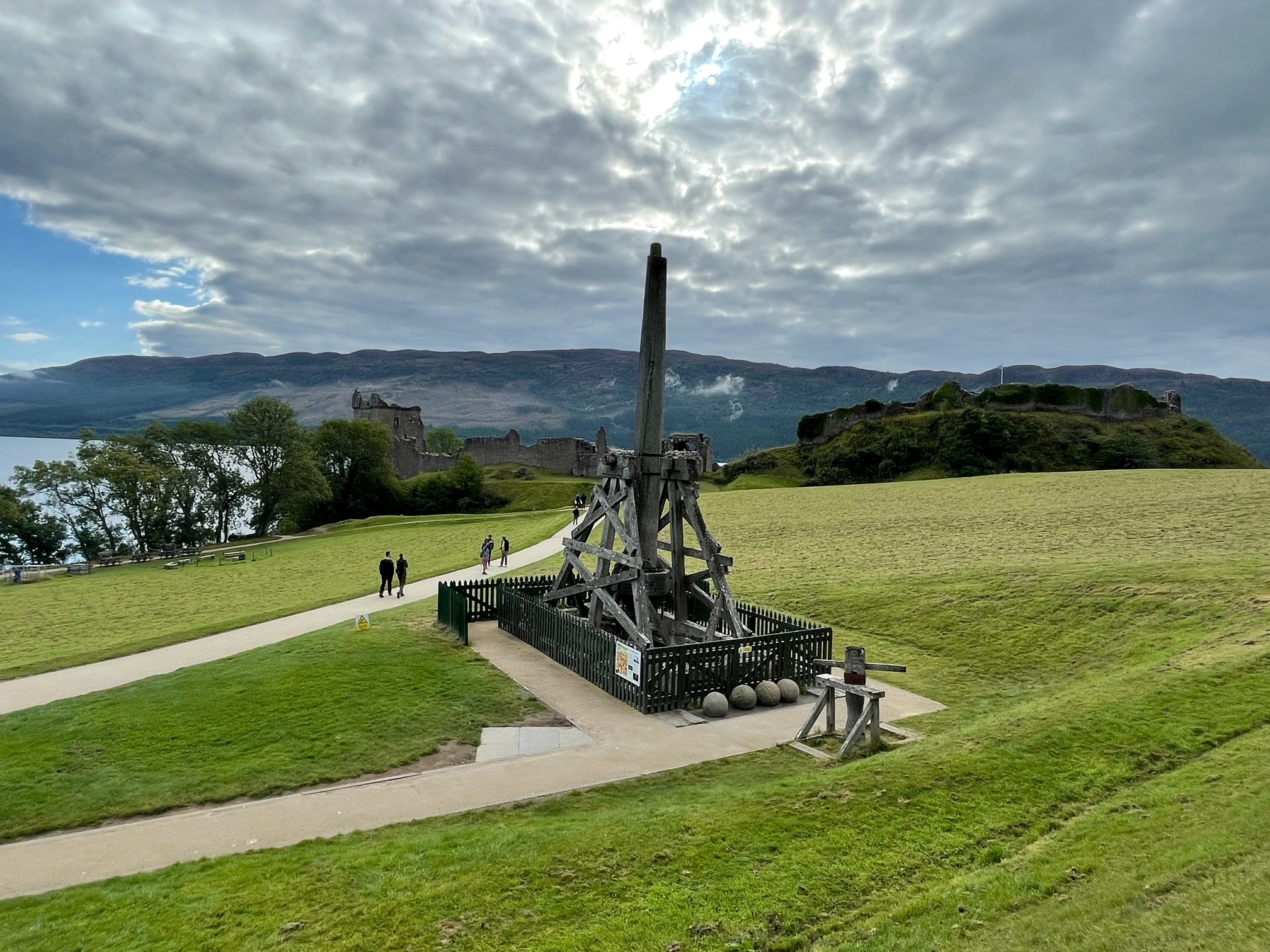 Urquhart trebuchet