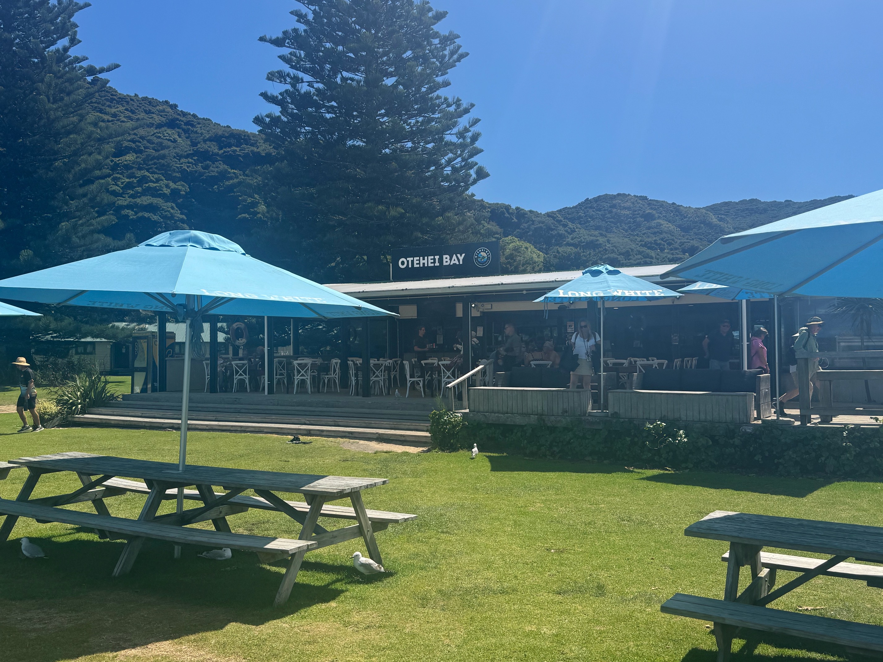 Urupukapuka Cafe
