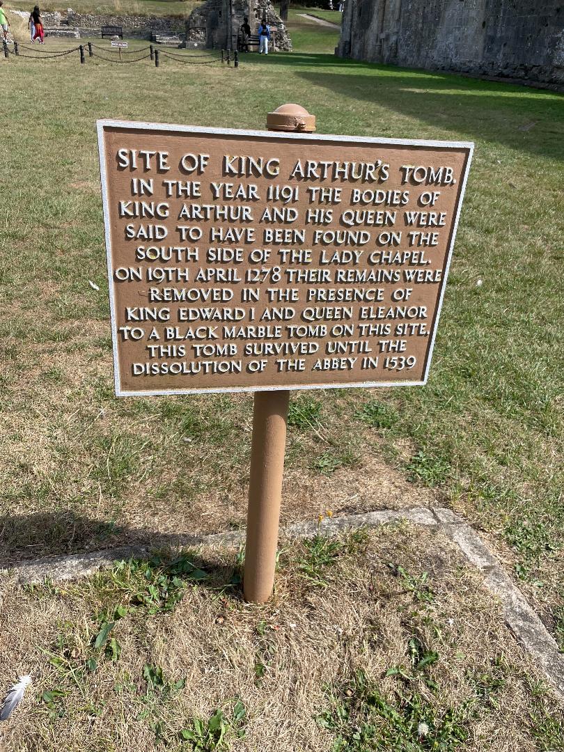 Glastonbury Abbey Arthur Sign