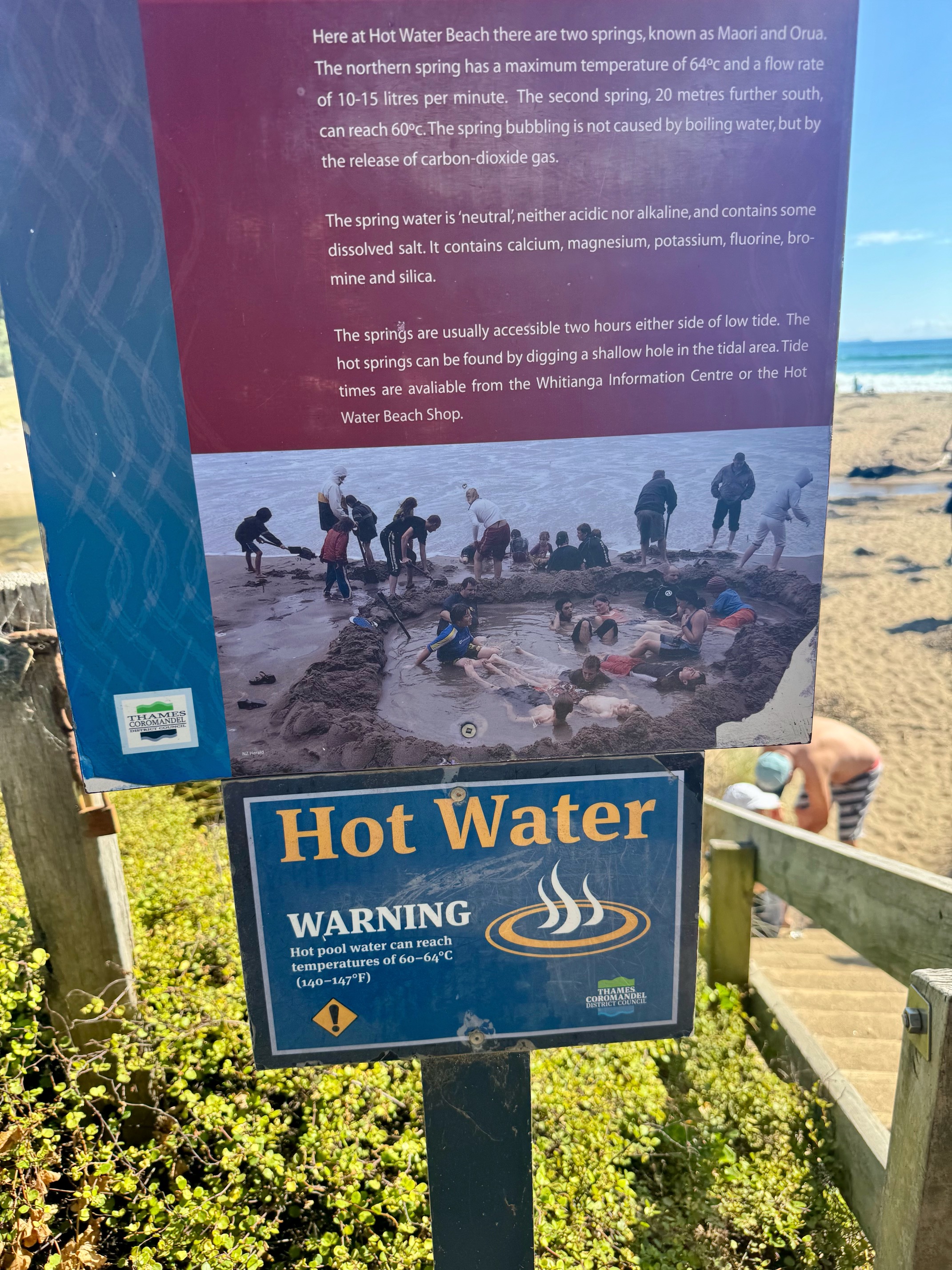 Hot Water Beach Warning
