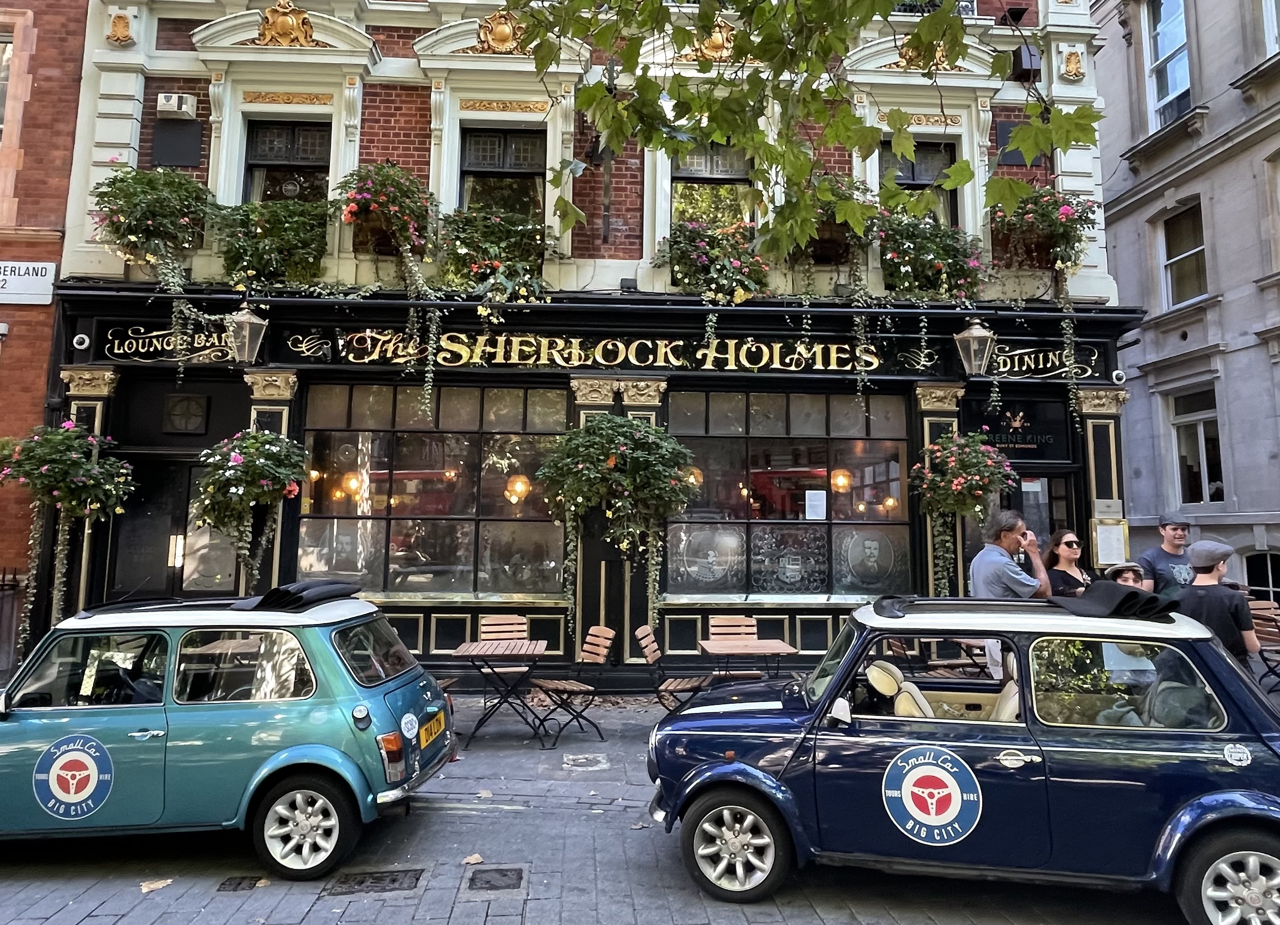 Sherlock Pub